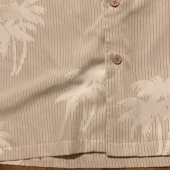 ❤️🔥5/20$ NWOT⭐️ALOHA JOE💫Mens White/Tan Tropical Print Short Sleeve Dress Top - Picture 6 of 8